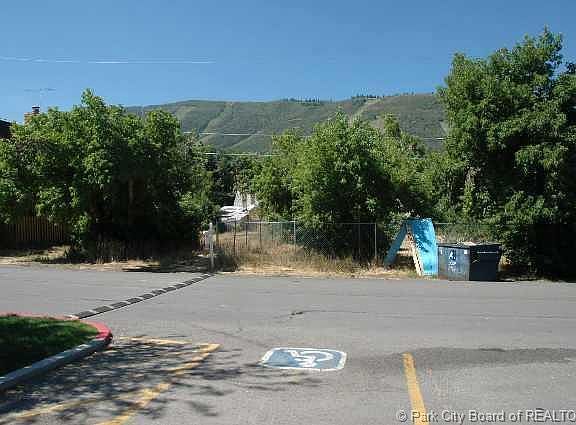 5th image of Park Ave #1 & 2