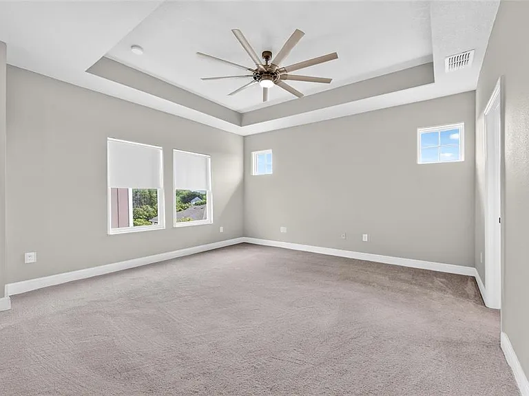 9597 Cavendish Dr — Photo 16