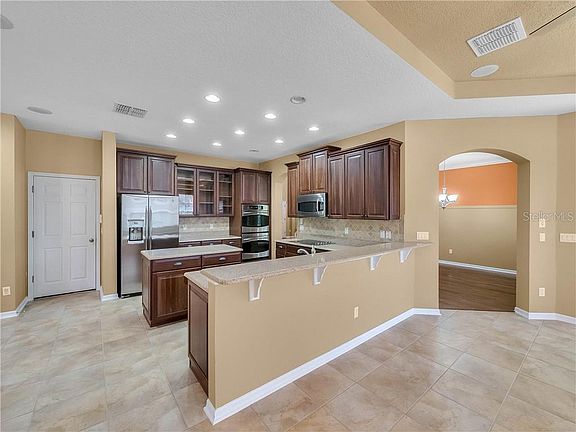 4th image of 3535 McCormick Woods Dr