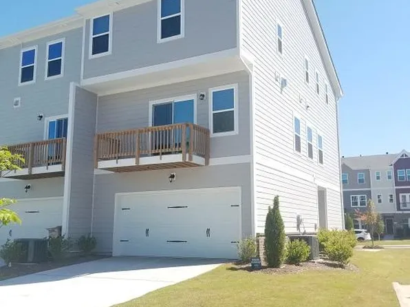 318 King Closer Dr, Cary, NC 27519