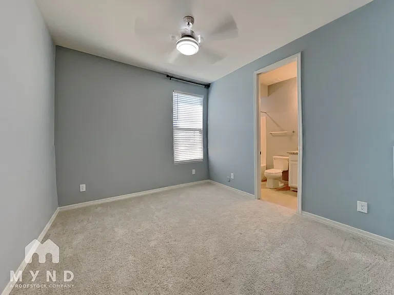 24598 W Concorda Dr — Photo 16