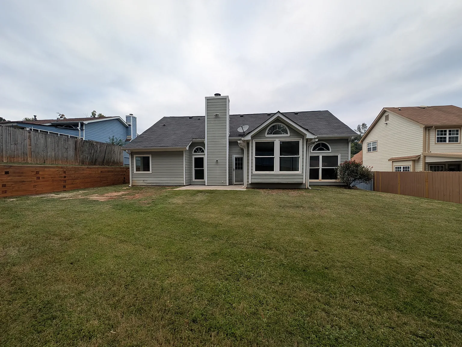 3 bed, 1782 sqft, $2,300 — Photo 4