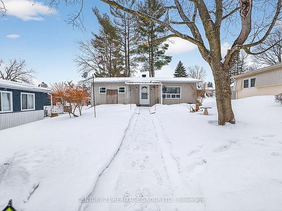 2nd image of 16 Mimosa Cres