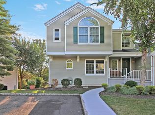 377 Finch Ln, Bedminster, NJ 07921