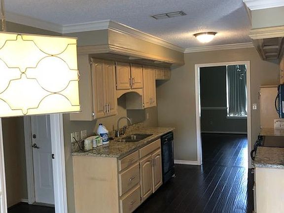 5th image of 3402 Williamsburg Ln
