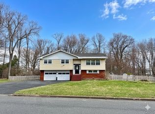 733 W Embargo St, Rome, NY 13440