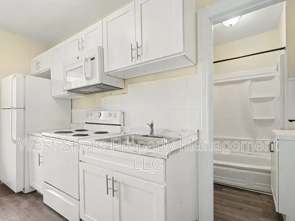 403 Market St APT 3, Lemoyne, PA 17043