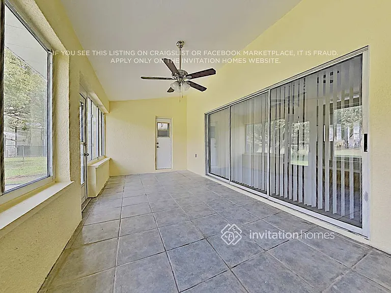 2451 Sweetwater Blvd — Photo 18