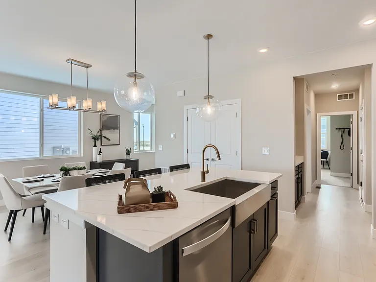 2050 Ballyneal St — Photo 15