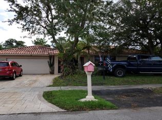 9715 SW 114th Ct, Miami, FL 33176