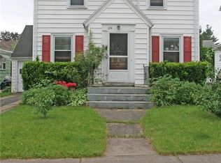 124 W Filbert St, East Rochester, NY 14445
