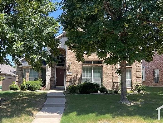 5 bed, 2637 sqft, $3,400 — Photo 1