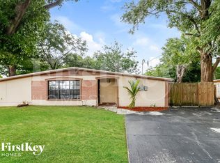 510 S Everina Cir, Brandon, FL 33510