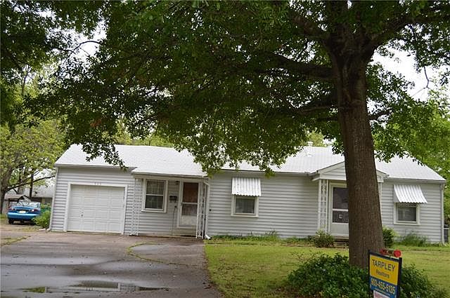 1st image of 333 Wilton Dr