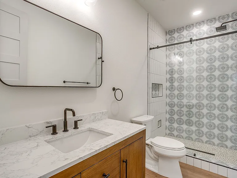 2705 Gordon Ave — Photo 19