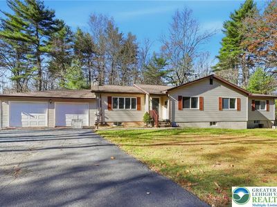 104 Scotch Pine Ct, Dingmans Ferry, PA, 18328