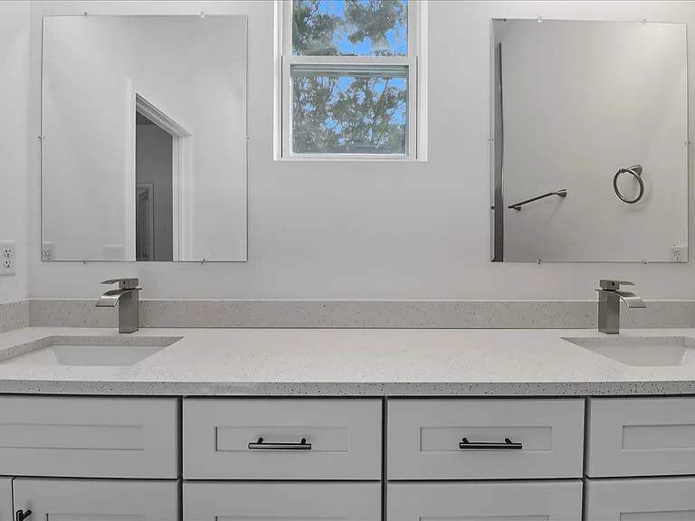 3999 SW Shorewood Dr — Photo 27