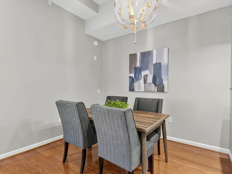 1390 Kenyon St NW #813 — Photo 5