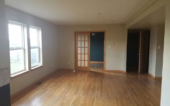 4th image of 2906 Twin Falls Dr