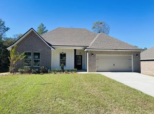 2724 Louis Cir, Crestview, FL 32536