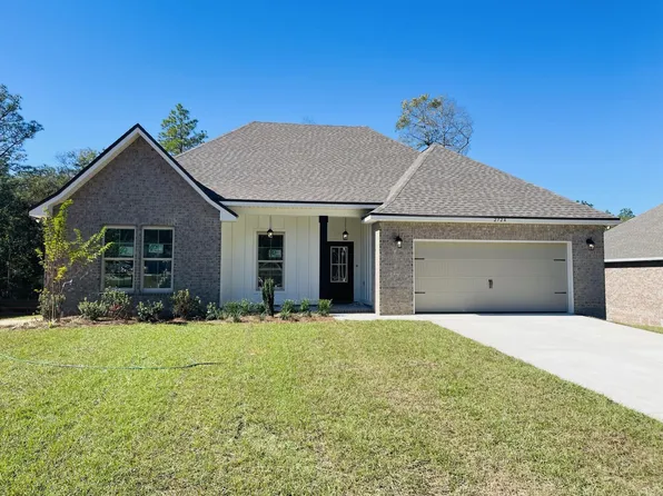 2724 Louis Cir, Crestview, FL 32536