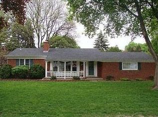 32442 Sprucewood St, Farmington Hills, MI