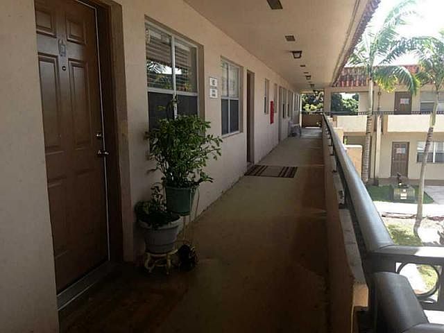 2nd image of 400 NW 65th Ave APT 228