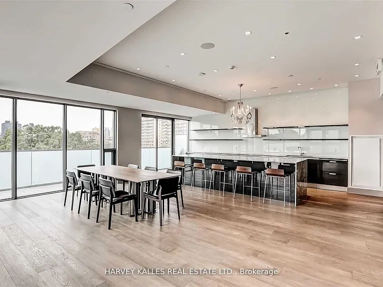 1815 Yonge St #2502 — Photo 34