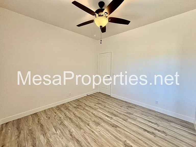 6087 Elsinore Rd — Photo 14