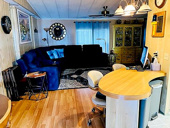3rd image of 133 Las Palmas Blvd #133