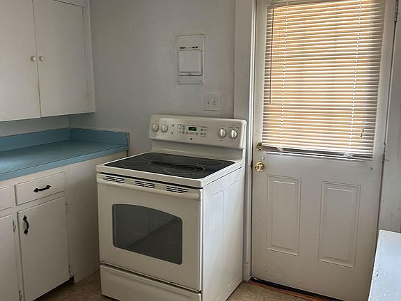4th image of 1110 Kenmore Ave #1