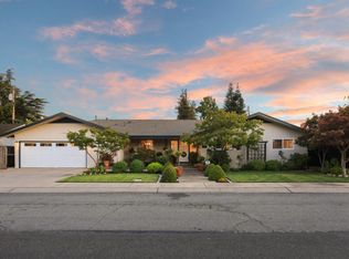 1900 Corbin Ln, Lodi, CA 95242