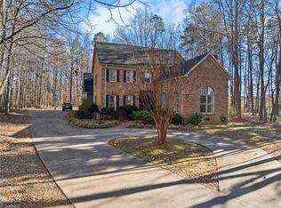 2075 Huntington Woods Dr, Lexington, NC 27295