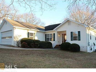 122 E Jefferson St, Hoschton, GA, 30548
