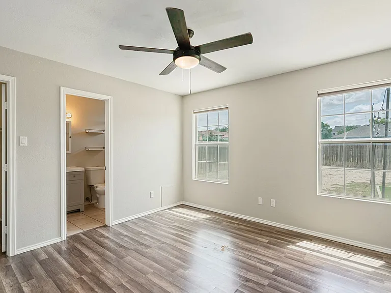 224 Vista Hermosa — Photo 13