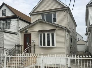 10935 132nd St, South Ozone Park, NY 11420