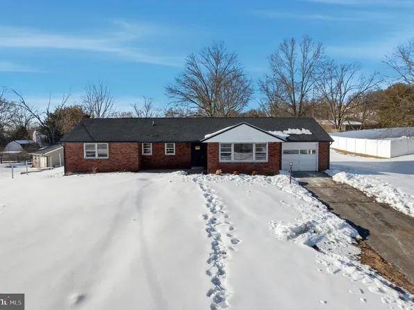 1411 N Adams St, Pottstown, PA 19464