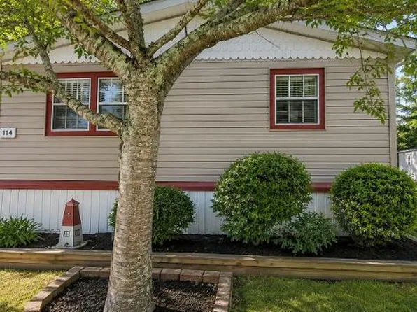 114 Chestnut Dr, Barnegat, NJ 08005