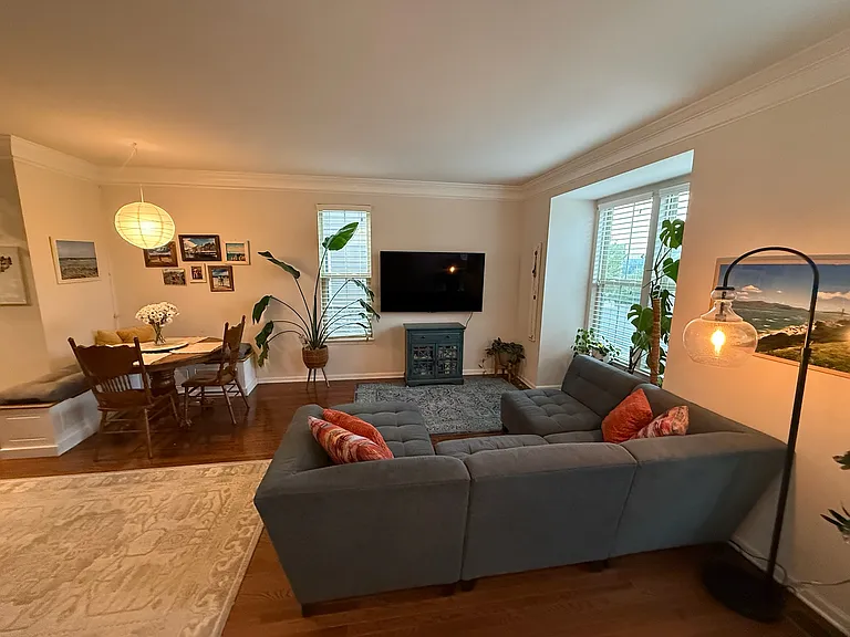 814 Oval Park Ln — Photo 6