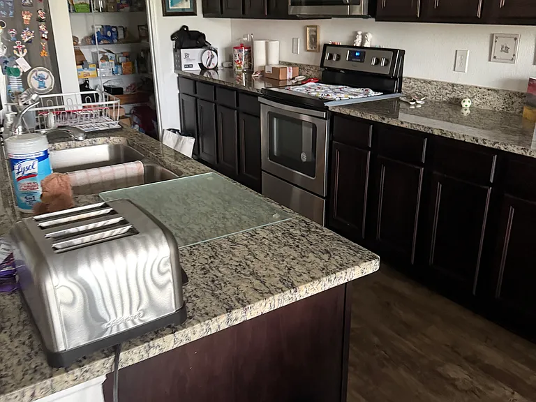 524 Blue Water Ct — Photo 8