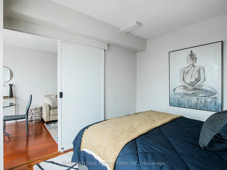 210 Victoria St #3303 — Photo 6