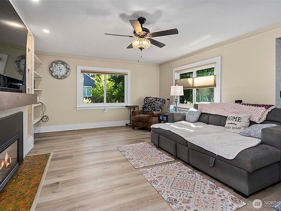 5th image of 315 7th Avenue NW