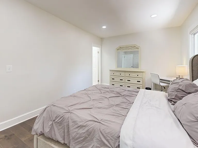 520 Jefferson St NW — Photo 23