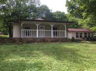 1107 Foust Carney Rd, Powell, TN 37849