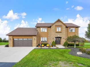 5757 Steamtown Rd, Ashley, OH 43003