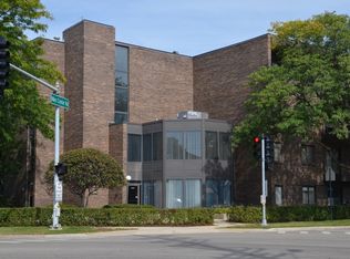 9200 Niles Center Rd APT 103, Skokie, IL 60076