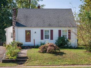 37 Nassau Cir, East Hartford, CT 06118