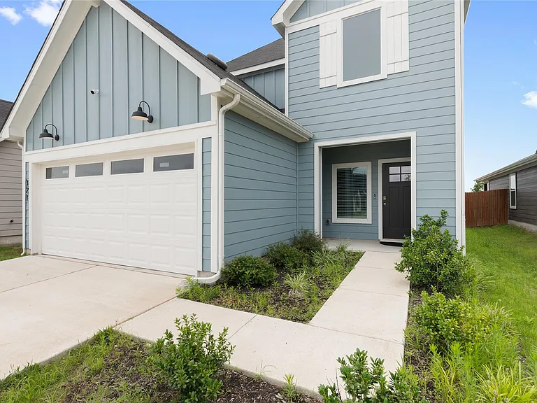 321 Sandringham Loop — Photo 25