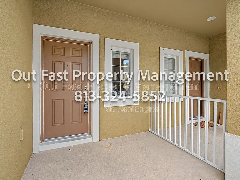 6919 Holly Heath Dr — Photo 3