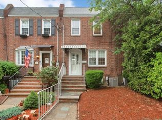 415 Gorge Rd, Cliffside Park, NJ 07010